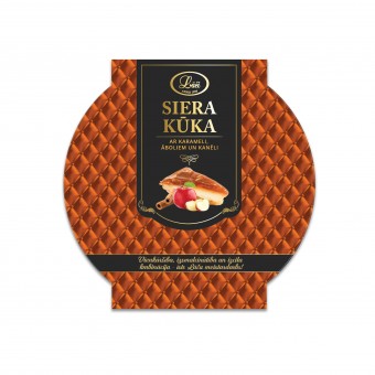 Siera kūka ar āboliem un kanēli