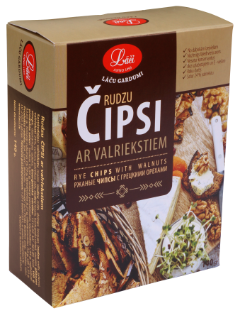 Rye bread chips with walnuts